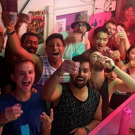 Wild & Wandering Backpacker Hostel & Bar Haad Rin Εξωτερικό φωτογραφία