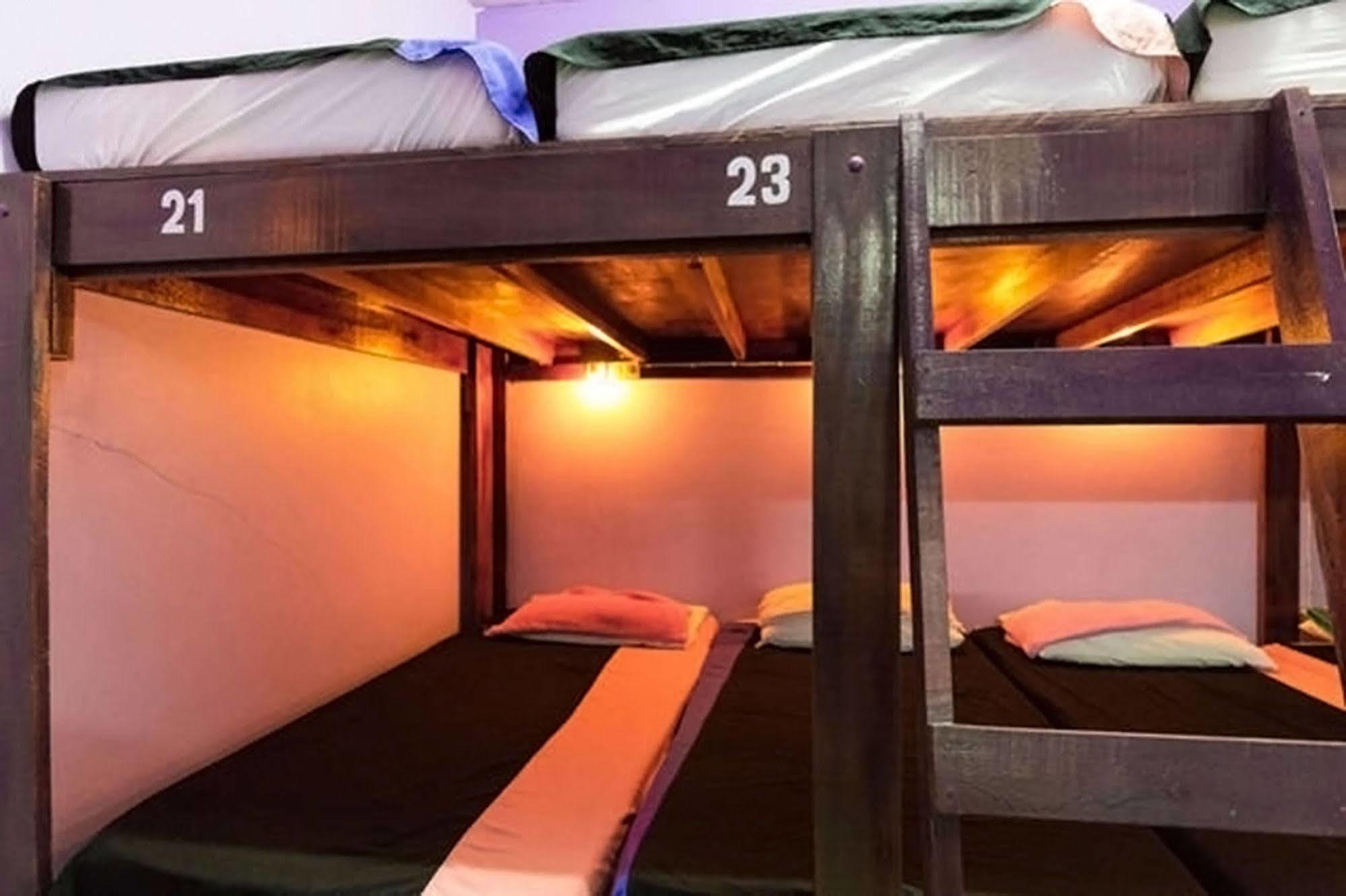 Wild & Wandering Backpacker Hostel & Bar Haad Rin Εξωτερικό φωτογραφία