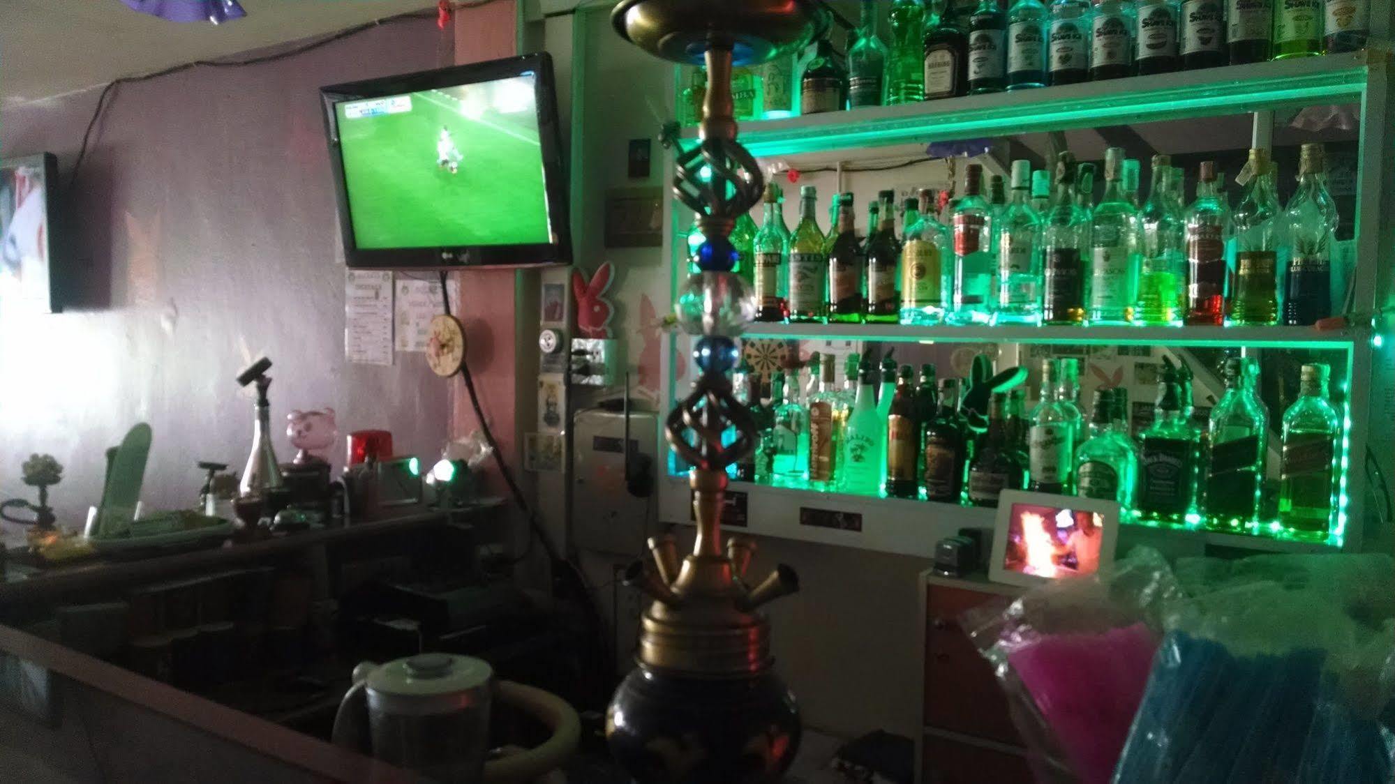 Wild & Wandering Backpacker Hostel & Bar Haad Rin Εξωτερικό φωτογραφία